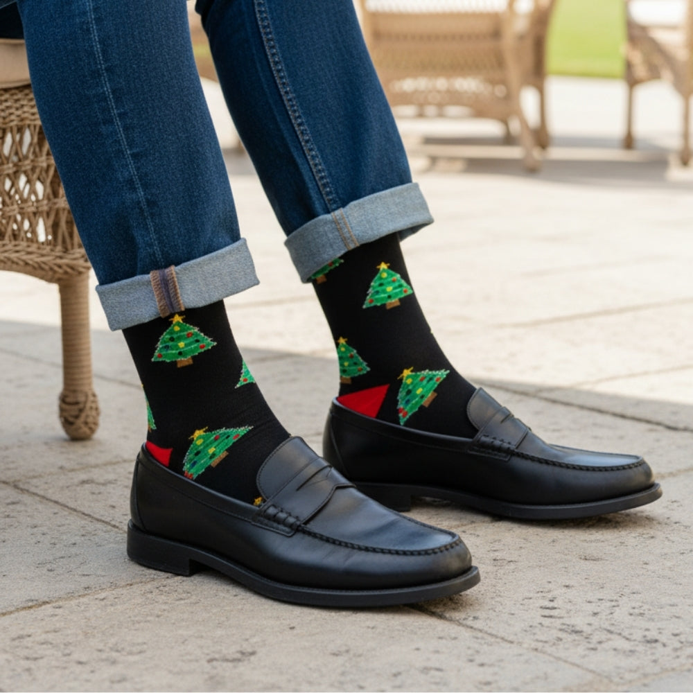 Christmas Gift Idea: Festive Pattern Men's Mid-Calf Sock - Seamless Comfort - Noel